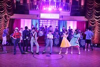 モーニング娘。'18とGentle Forest Jazz Bandによるコラボレーションの様子。（撮影：佐々木淳吏）