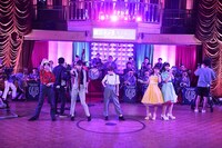 モーニング娘。'18とGentle Forest Jazz Bandによるコラボレーションの様子。（撮影：佐々木淳吏）