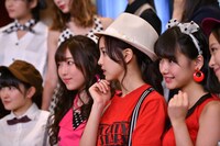 「ハロプロのモノホン！」について取材を受けるモーニング娘。'18。