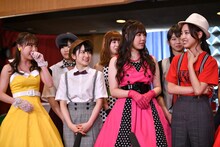 「ハロプロのモノホン！」について取材を受けるモーニング娘。'18。