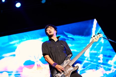 高田雄一（B）（Photo by Tsukasa Miyoshi [Showcase]）