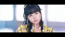 AKB48「センチメンタルトレイン」ミュージックビデオより本間日陽。(C)AKS/キングレコード