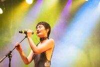 「Les Eurockeennes」出演時の水曜日のカンパネラ。（Photo by Mariko Kurose）