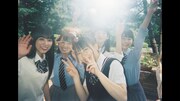 AKB48「センチメンタルトレイン」ミュージックビデオのワンシーン。(C)AKS/キングレコード