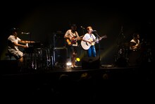 関取花「ホールワンマンライブ ～西でどすこい東でどすこい～」東京・品川インターシティホール公演の様子。（撮影：星川洋助）