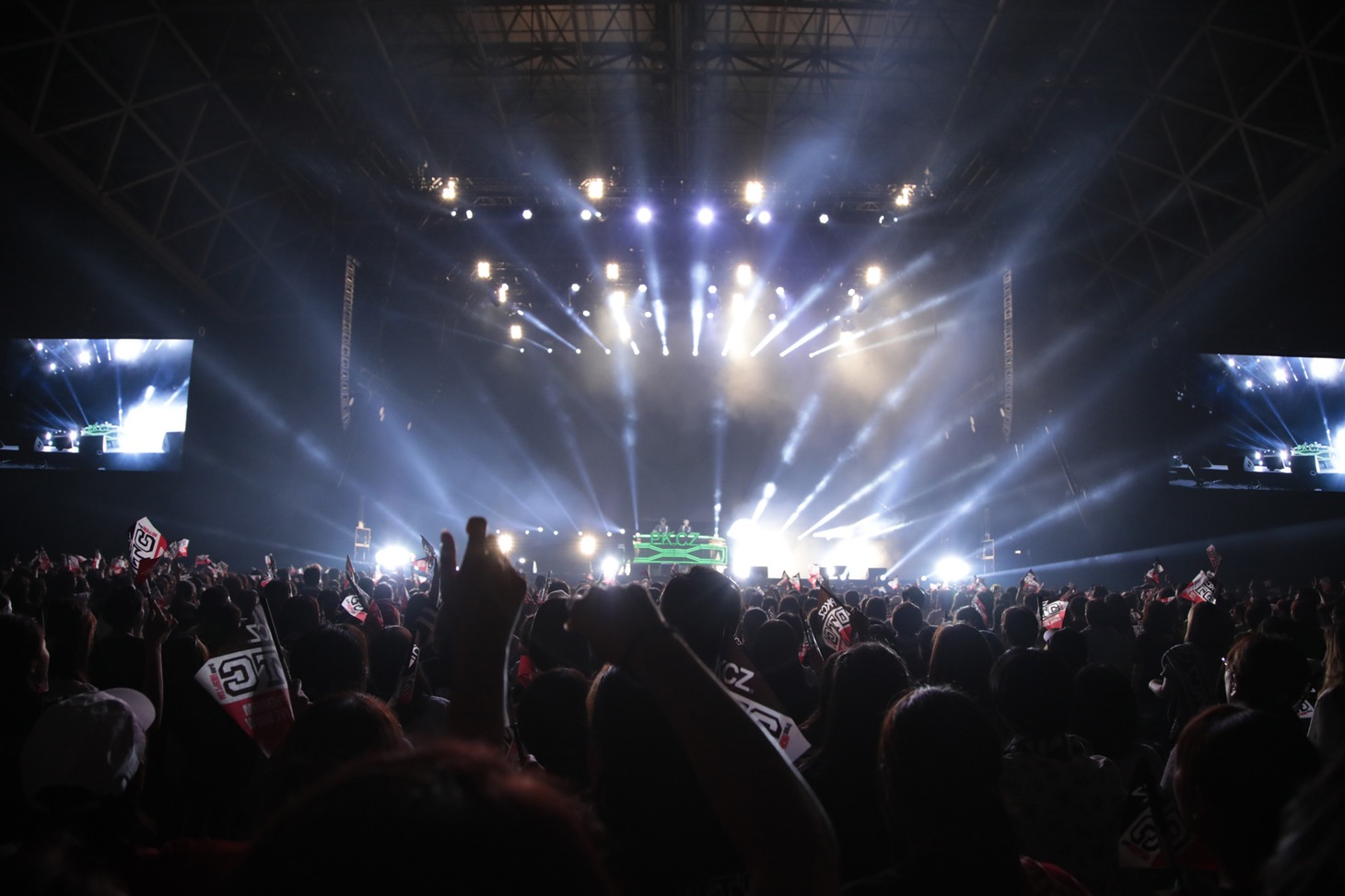 「PKCZ×DTC -湯けむり純情篇- from HiGH&LOW 完成披露試写会＆PREMIUM LIVE SHOW」の様子。