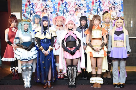 「マギアレコード 魔法少女まどか☆マギカ外伝」囲み取材の様子。