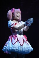 丹生明里が演じる鹿目まどか。