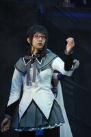 河田陽菜が演じる暁美ほむら。