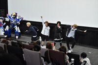 EBiSSHによる「GO!!!」のパフォーマンスの様子。（c）TBS