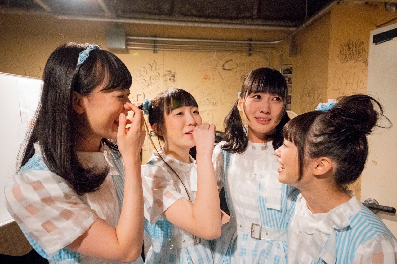 左から佐藤乃々子、五十嵐夢羽、横山実郁、宇野友恵。