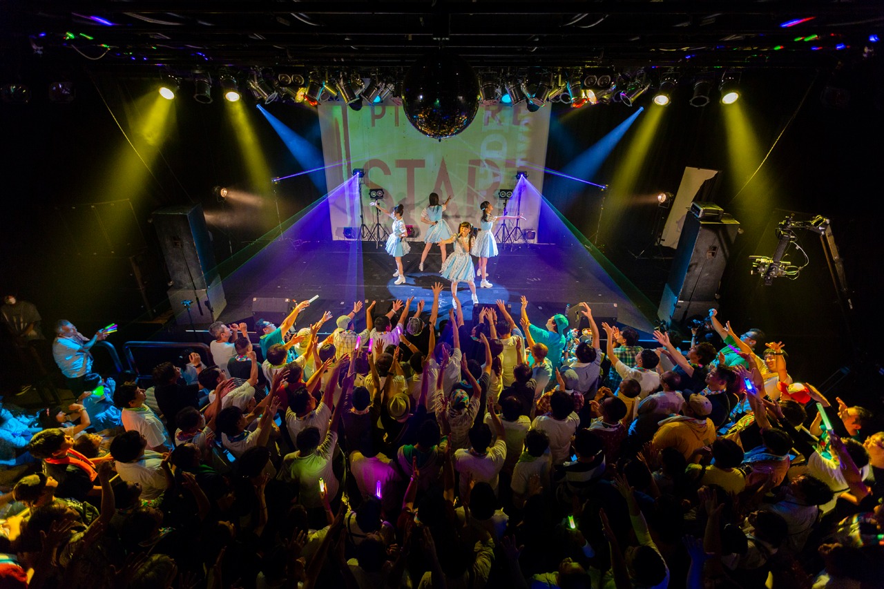 RYUTist「RYUTist HOME LIVE～7th Anniversary@NIIGATA LOTS～」の様子。