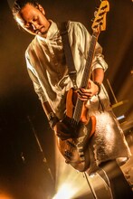 YOH（B）（撮影：平野タカシ）