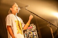 HIROKI（Vo）（撮影：平野タカシ）