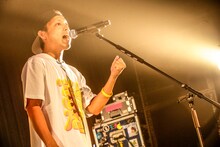 HIROKI（Vo）（撮影：平野タカシ）