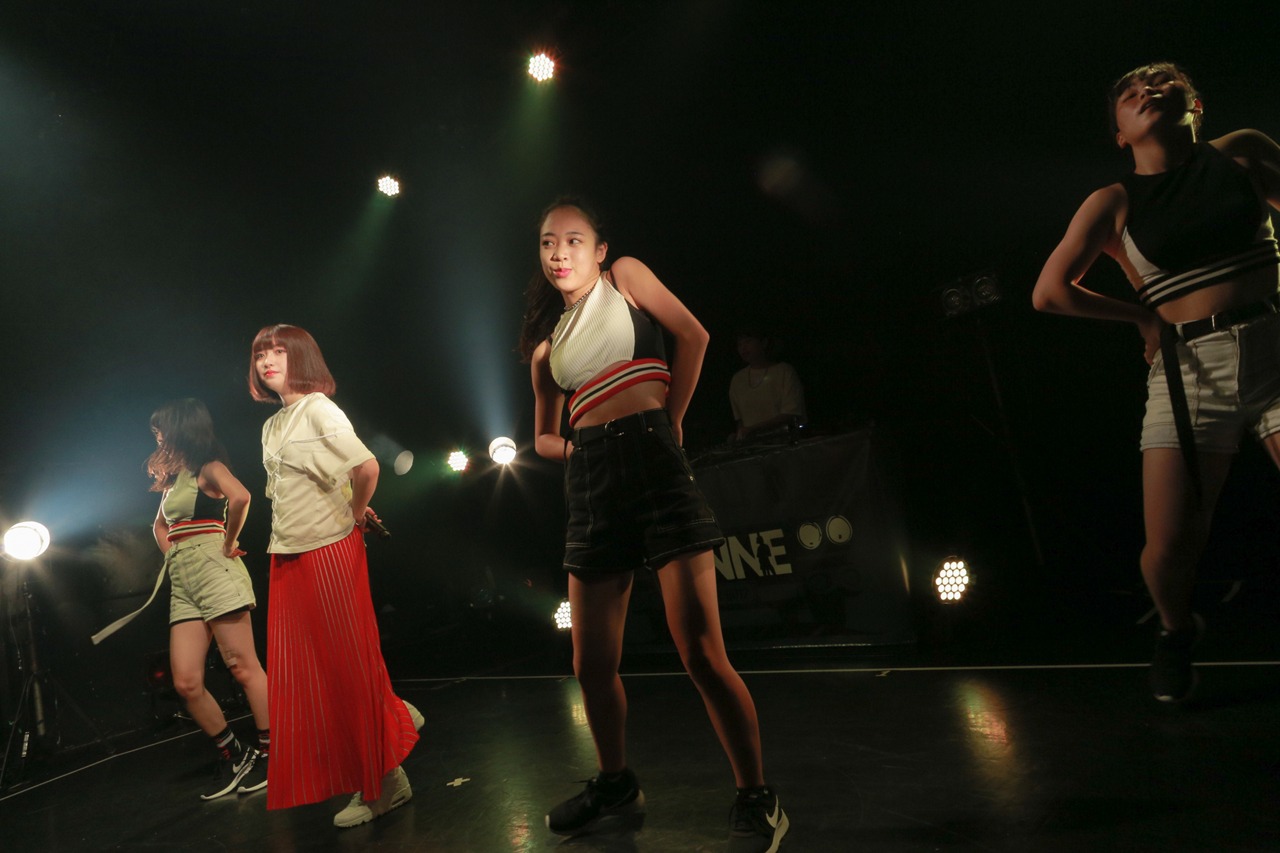 吉田凜音とNATT!。（Photo by RENSHAR JAPAN）