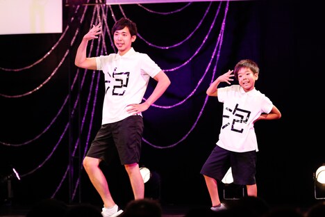 泡洗浄ボーイズ（撮影：上山陽介）