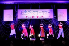 PerfumeとFragranceのコラボパフォーマンスの様子。（撮影：上山陽介）