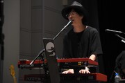 ホリエアツシ(Vo, G, Piano)