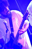 Kazuki（G, Vo / SHADOWS）（撮影：半田安政[Showcase]）