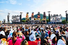 「GLAY × HOKKAIDO 150 GLORIOUS MILLION DOLLAR NIGHT vol.3」8月26日公演の様子。