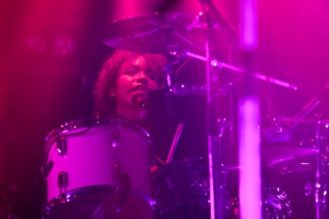 ルリちゃん（Dr）（撮影：岩根愛）