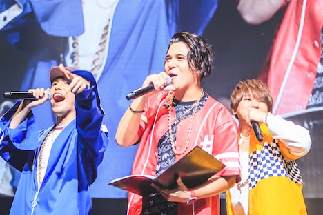 Buster Bros!!!。左から石谷春貴、木村昴、天崎滉平。（撮影：粂井健太）