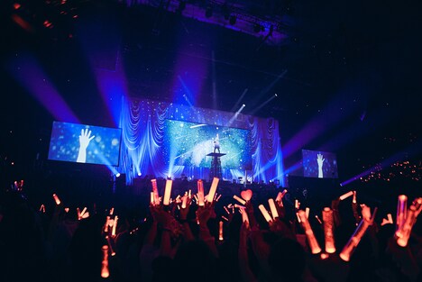 天月-あまつき-「Loveletter from Moon」の様子。（撮影：川崎龍弥［isai］）