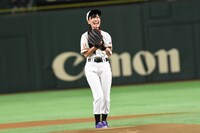 投球を終えた高城れに。