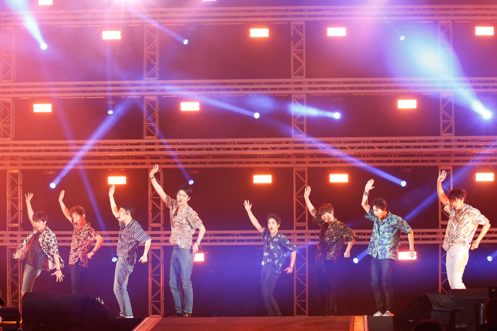 EXO