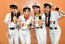 ももいろクローバーZ。