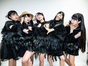 THERE THERE THERES。右端が有坂玲菜。