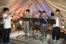 「sumikaのコシカケ」のワンシーン。