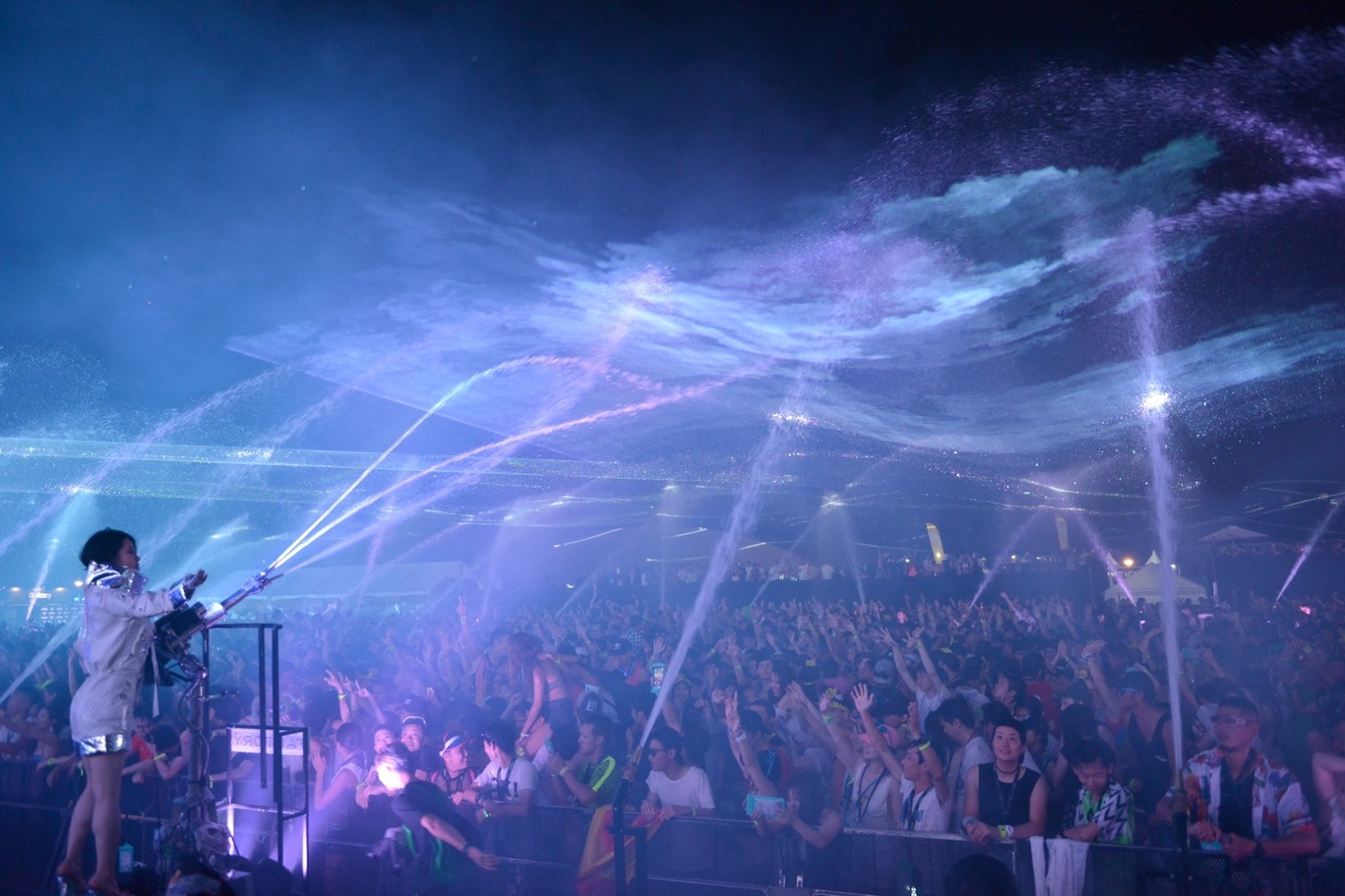「S2O JAPAN SONGKRAN MUSIC FESTIVAL」の様子。
