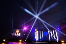 「瞳」を歌うaiko。（撮影：岡田貴之）