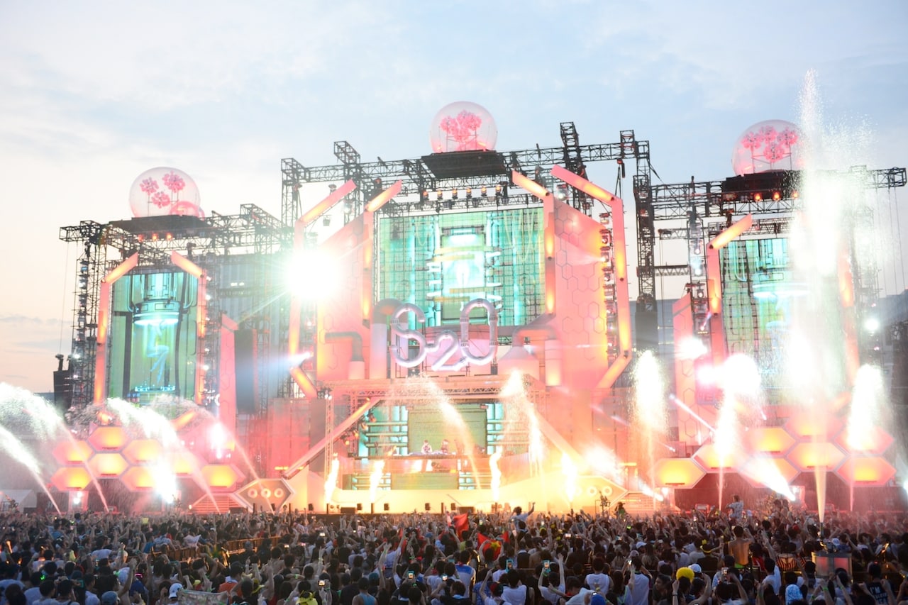 「S2O JAPAN SONGKRAN MUSIC FESTIVAL」の様子。