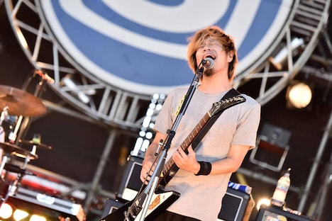 TAKUMA（Vo, G / 10-FEET）（撮影：高田梓）