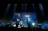 尾崎裕哉とKREVA。