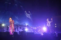 左から高畑充希、KREVA。