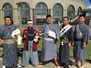「日本つながるプロジェクト」たすきリレーに参加した鹿児島の西郷どんそっくりさん5人衆。(c)フジテレビ