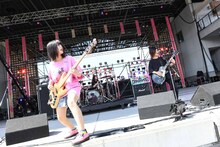 ヤバイTシャツ屋さん（撮影：岸田哲平）