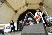 BURNOUT SYNDROMES（撮影：上山陽介）