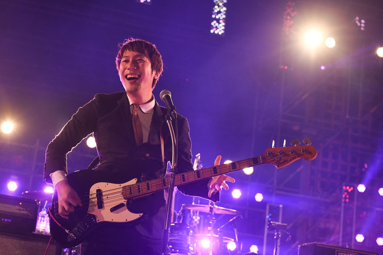 ROY（Vo, B / THE BAWDIES）（撮影：岸田哲平）