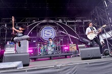 UNISON SQUARE GARDEN（撮影：古溪一道）