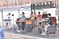 TENDRE（撮影：古溪一道）