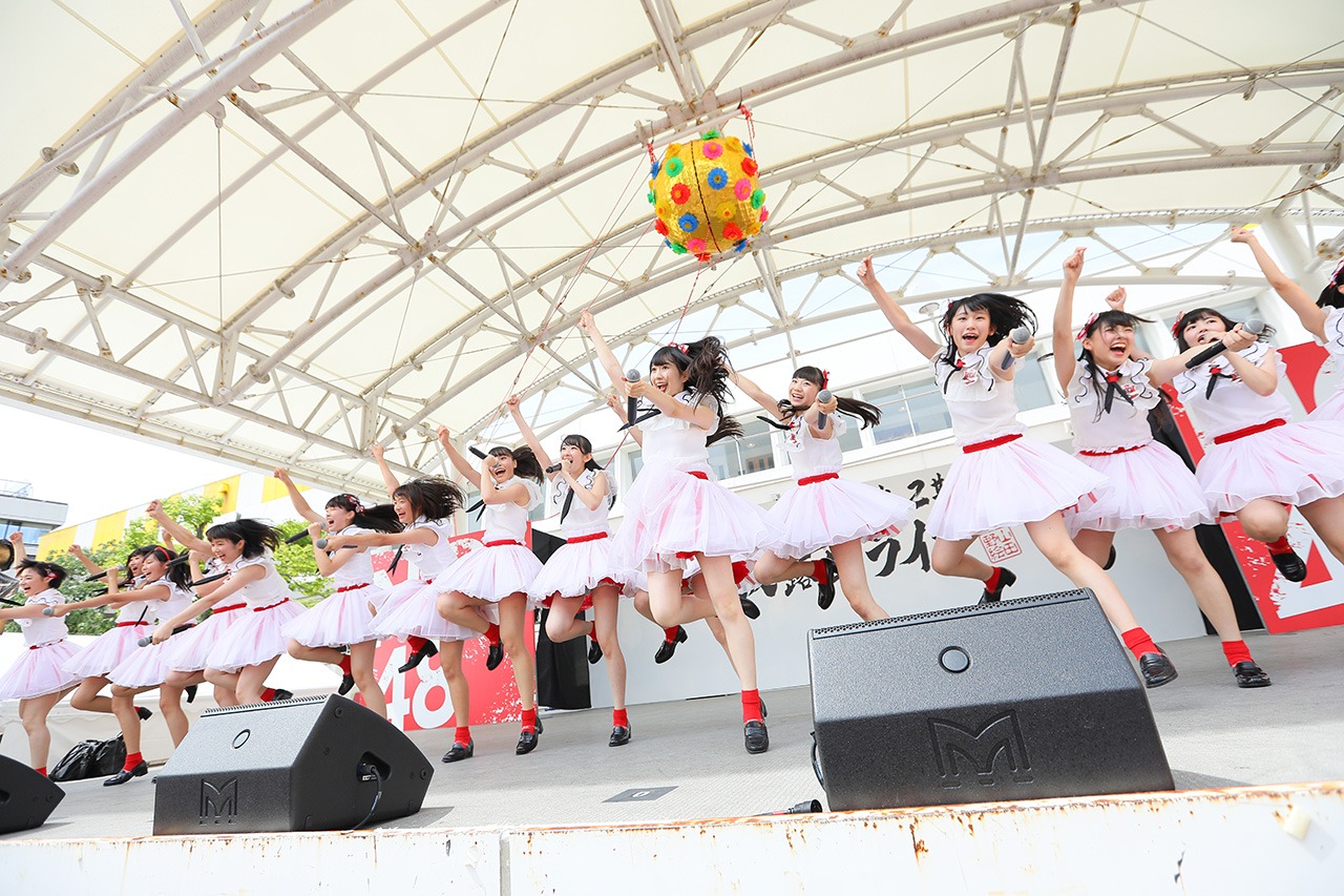 「NGT48 研究生お披露目ライブ ～お待たせしました！私たちも新潟の女です！～」の様子。(c)AKS