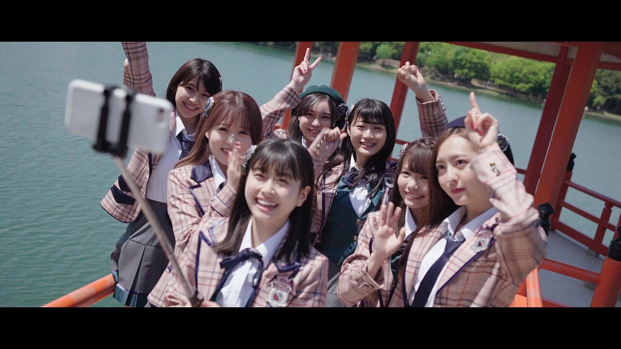 「#九州まわるっ隊！～みんなに会いに行くけんね▽～」総集編映像のワンシーン。(c)AKS