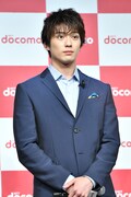 新田真剣佑