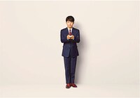 星野源扮する星あゆむ。