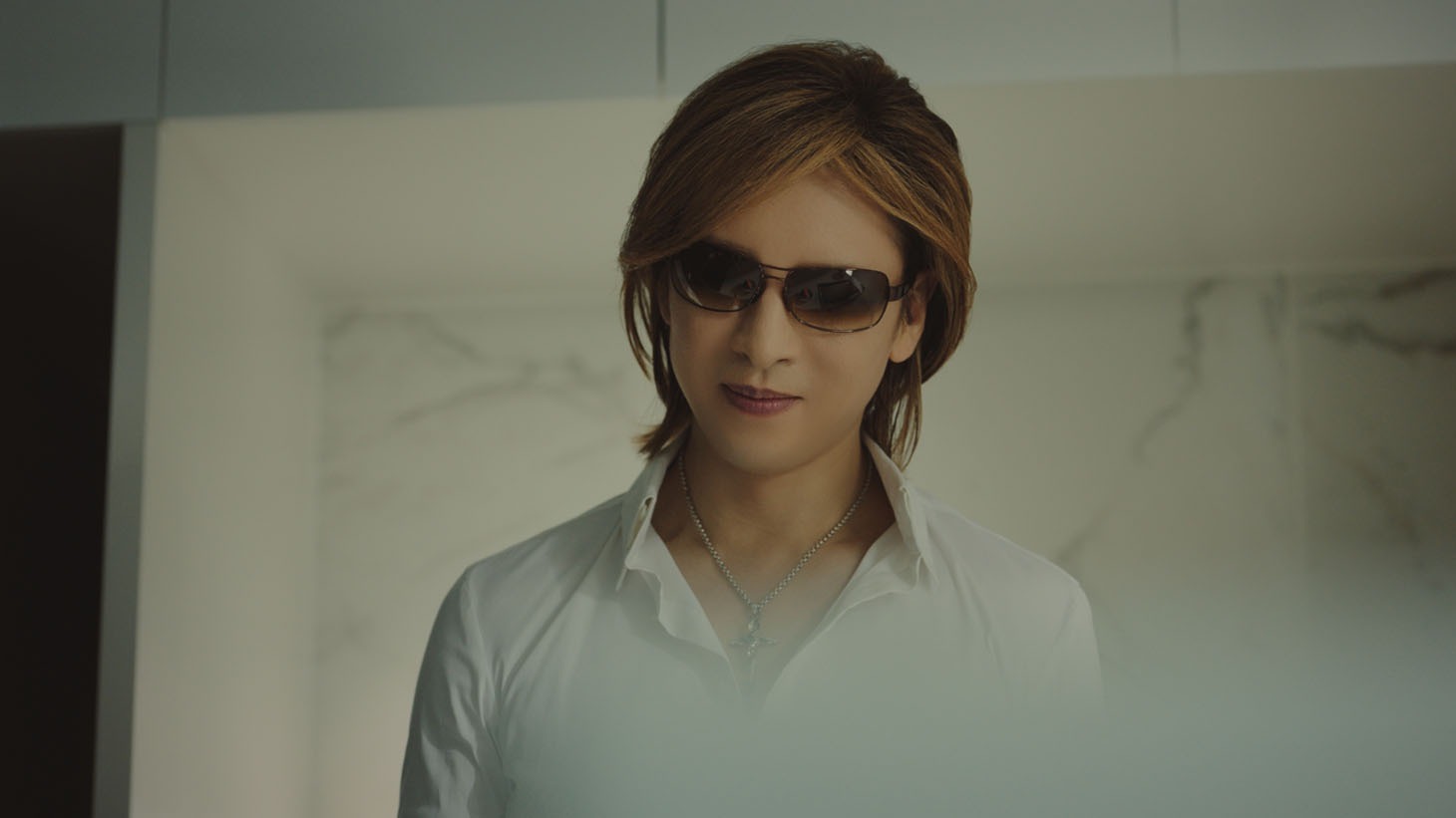 「きよら グルメ仕立て」テレビCM「グルメな人篇」のワンシーン。